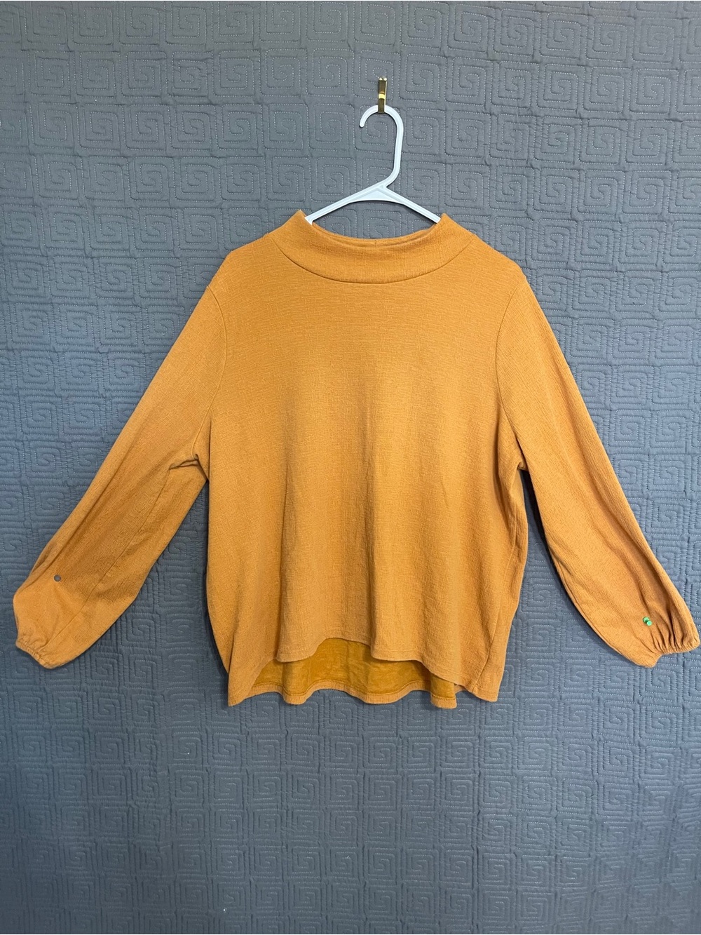 Old Navy Women XL Mock Neck Blouson Sleeve Top Tobacco Leaf Yellow Sweate